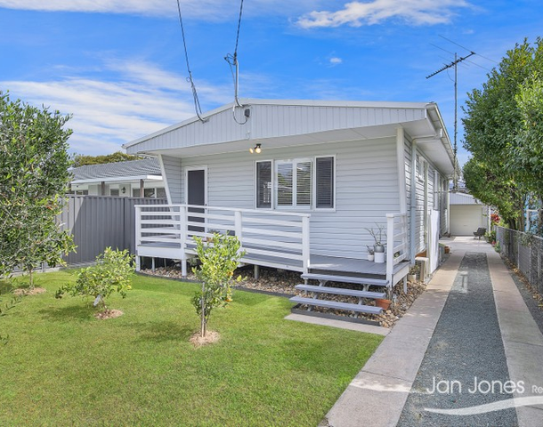 95 Dover Road, Redcliffe QLD 4020