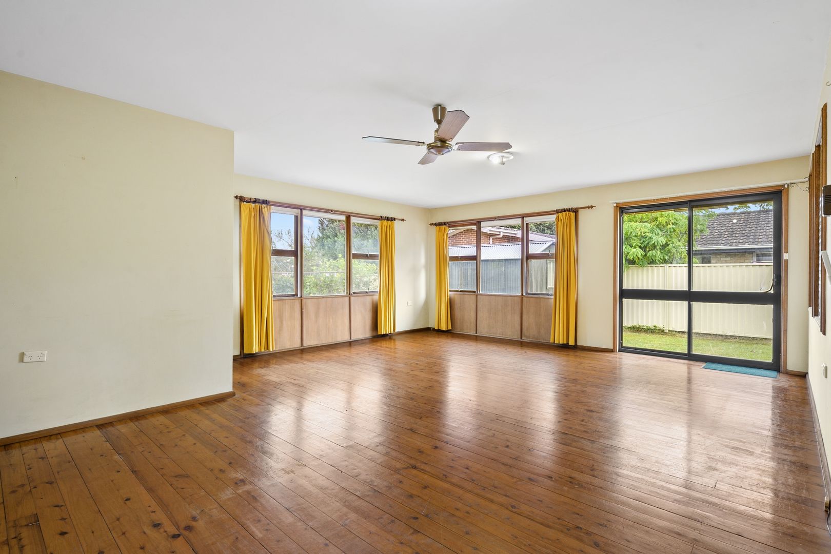 243 Peats Ferry Road, Hornsby NSW 2077, Image 2