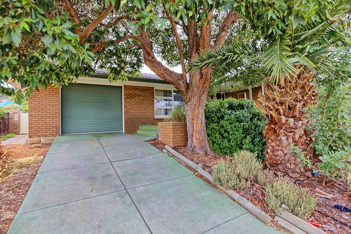3 bedrooms House in 35 Vistula Terrace KELMSCOTT WA, 6111