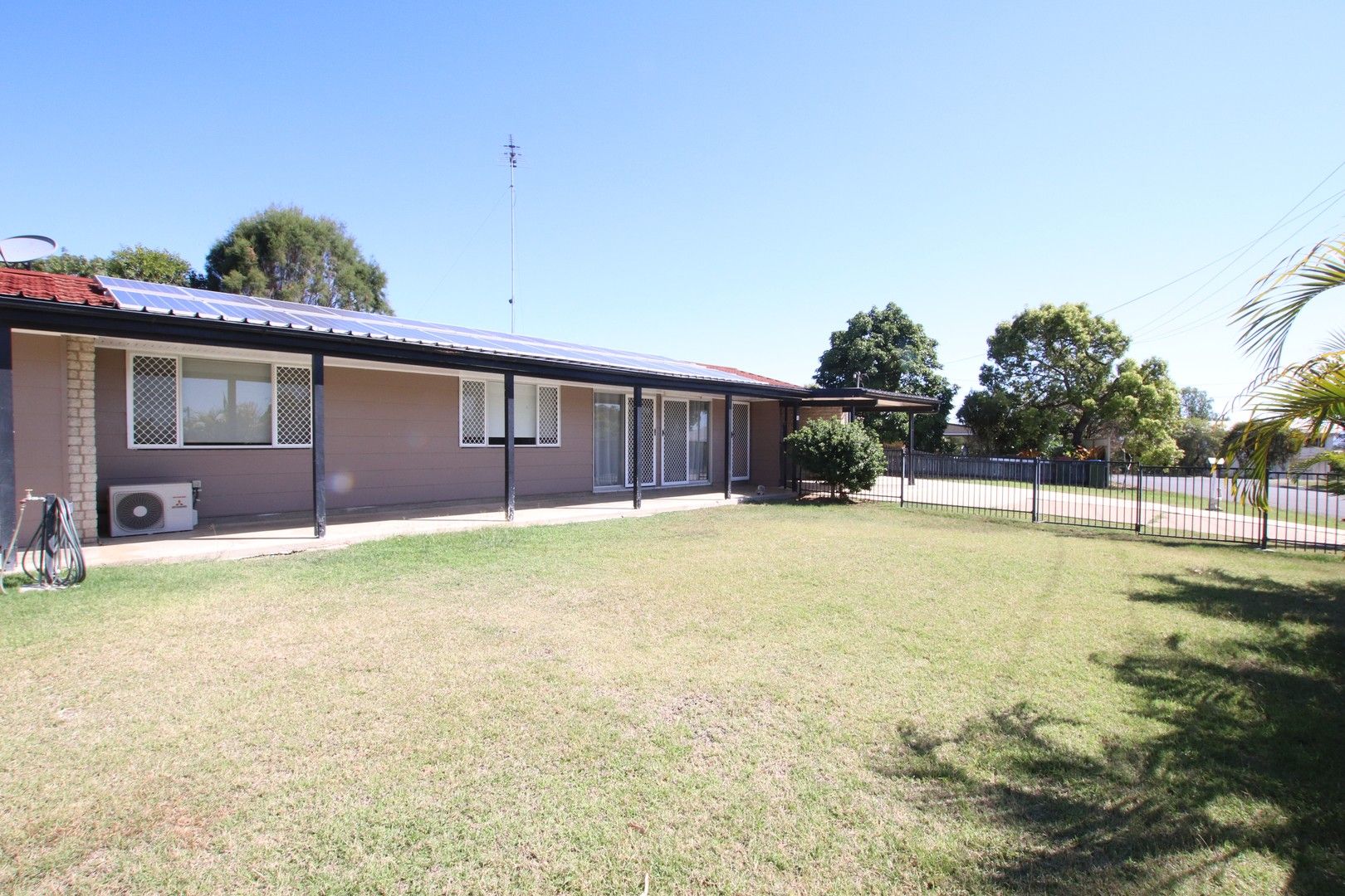 4 bedrooms House in 36 Woolein Crescent BILOELA QLD, 4715