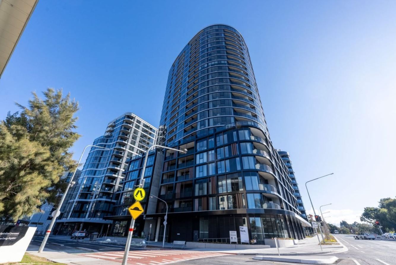 2 bedrooms Apartment / Unit / Flat in 917/6 Furzer Street PHILLIP ACT, 2606