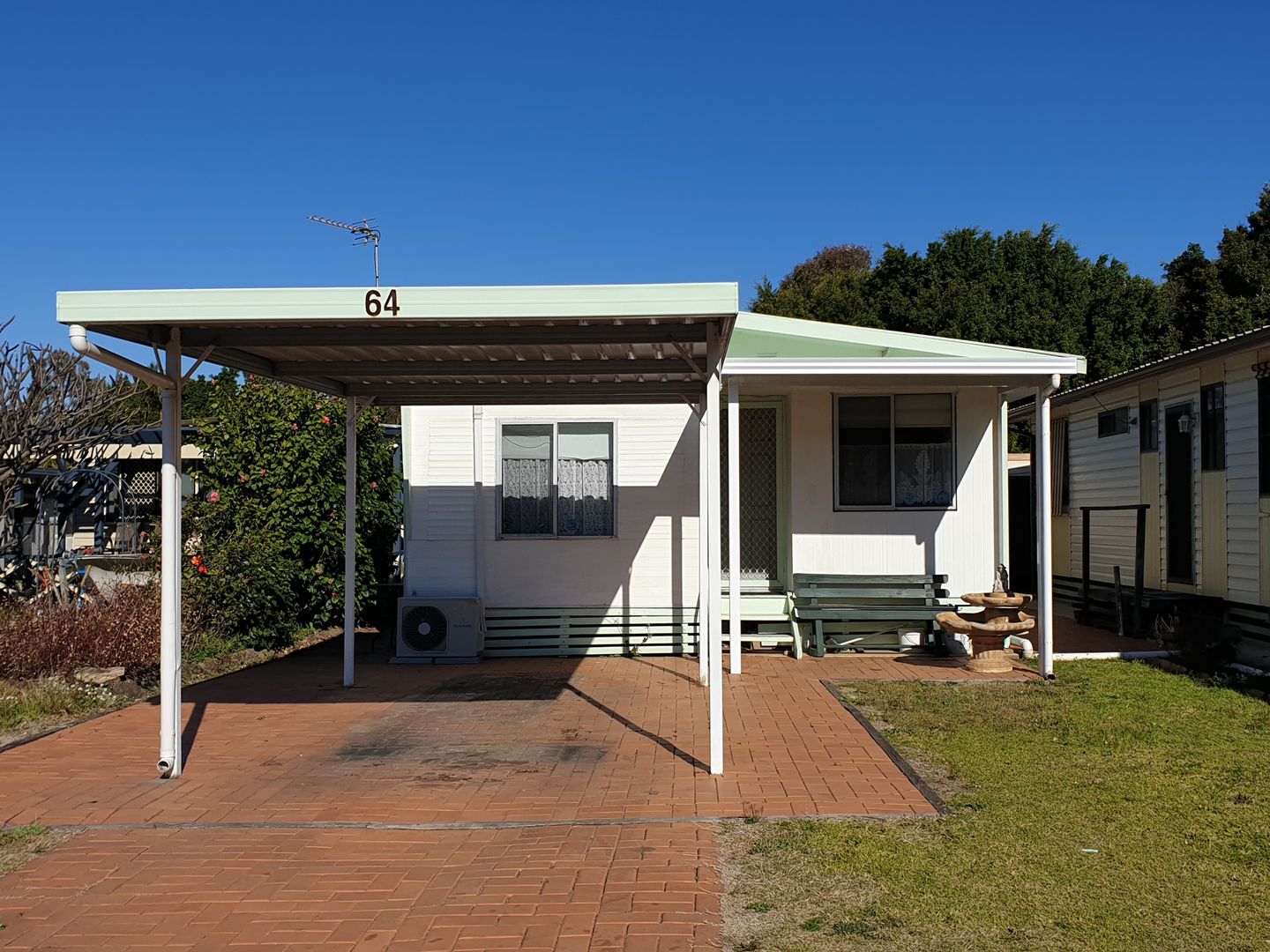 4 Woodrow Place, Figtree Gardens Caravan Park, Figtree NSW 2525 Villa
