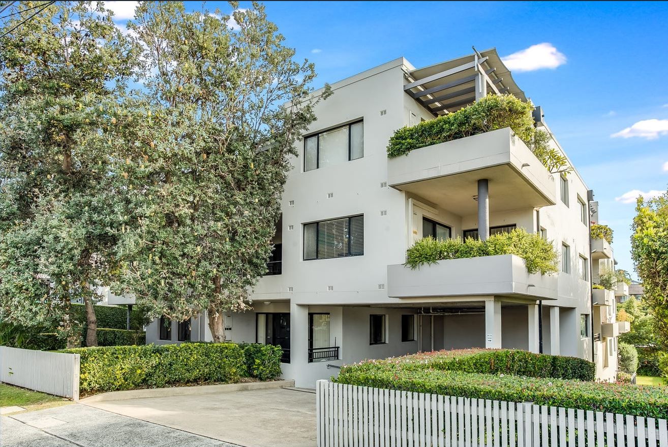 2 bedrooms Apartment / Unit / Flat in 5/68 -72 Park Street NARRABEEN NSW, 2101