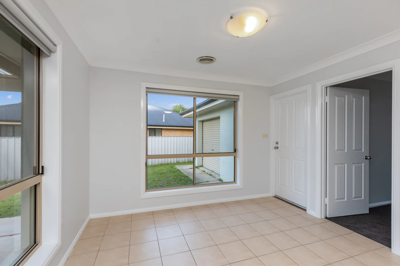 Additional image 7 of 95 Yentoo Drive, Glenfield Park NSW 2650