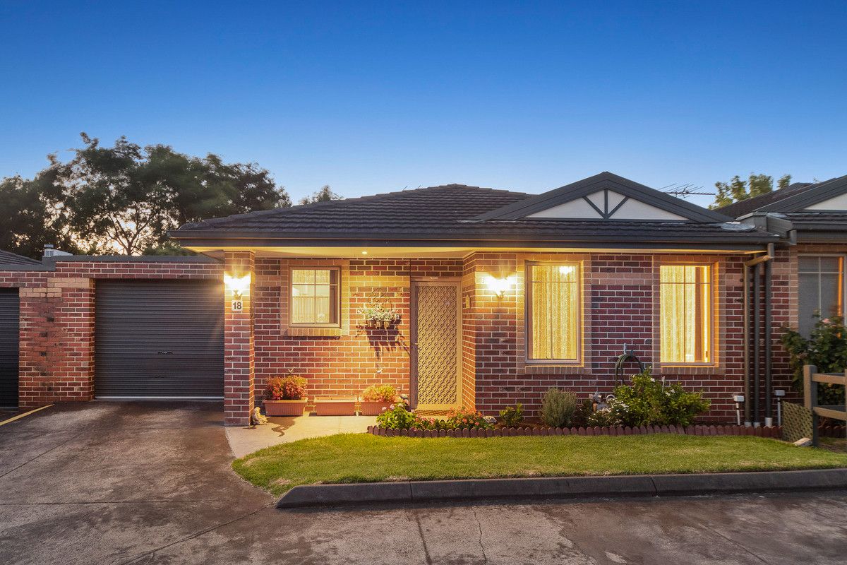 18/2125 Parkhill Drive, Berwick Property History & Address Research