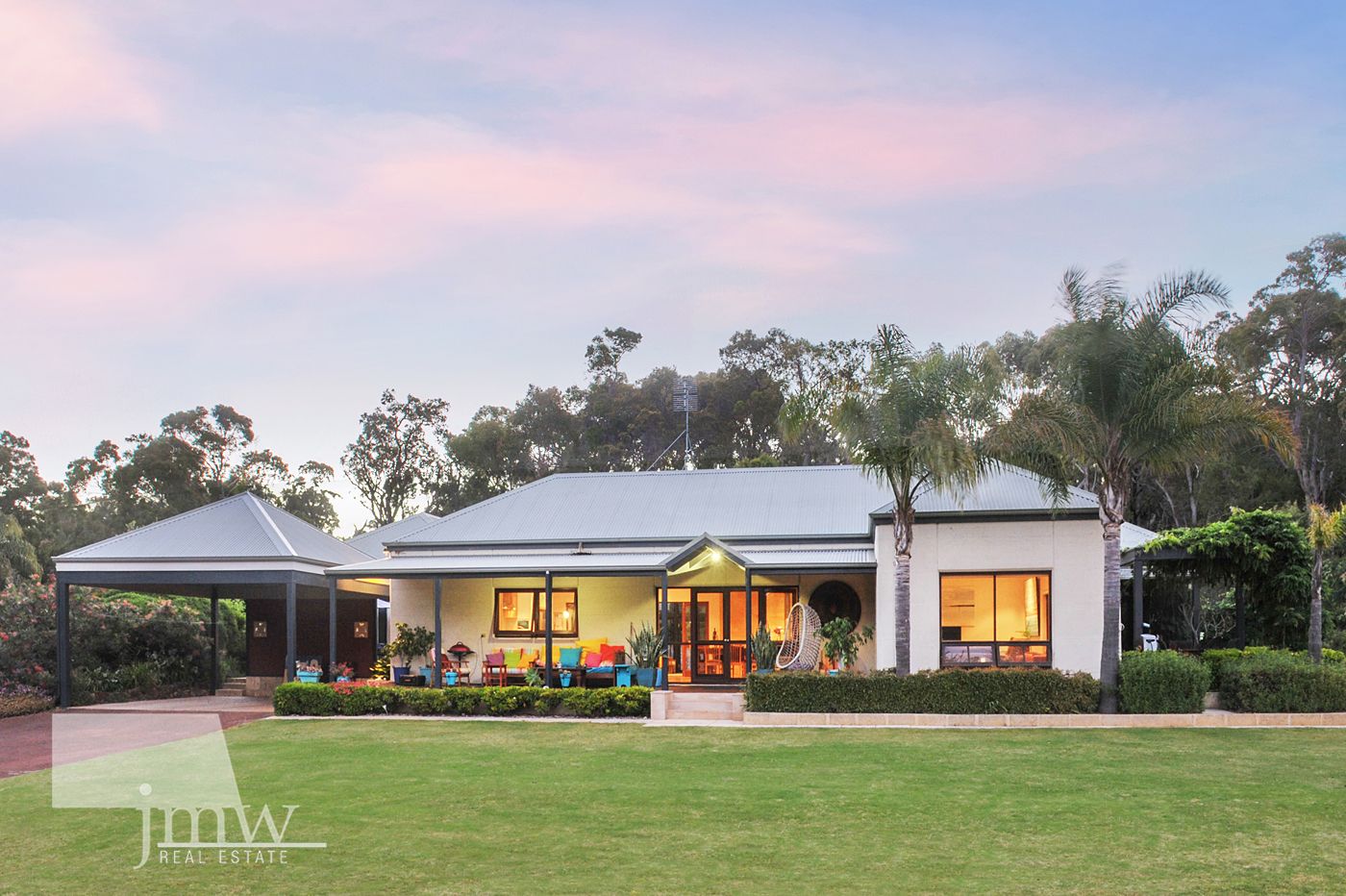 205 Ridgeway Drive, Quedjinup WA 6281 House for Rent 1,100