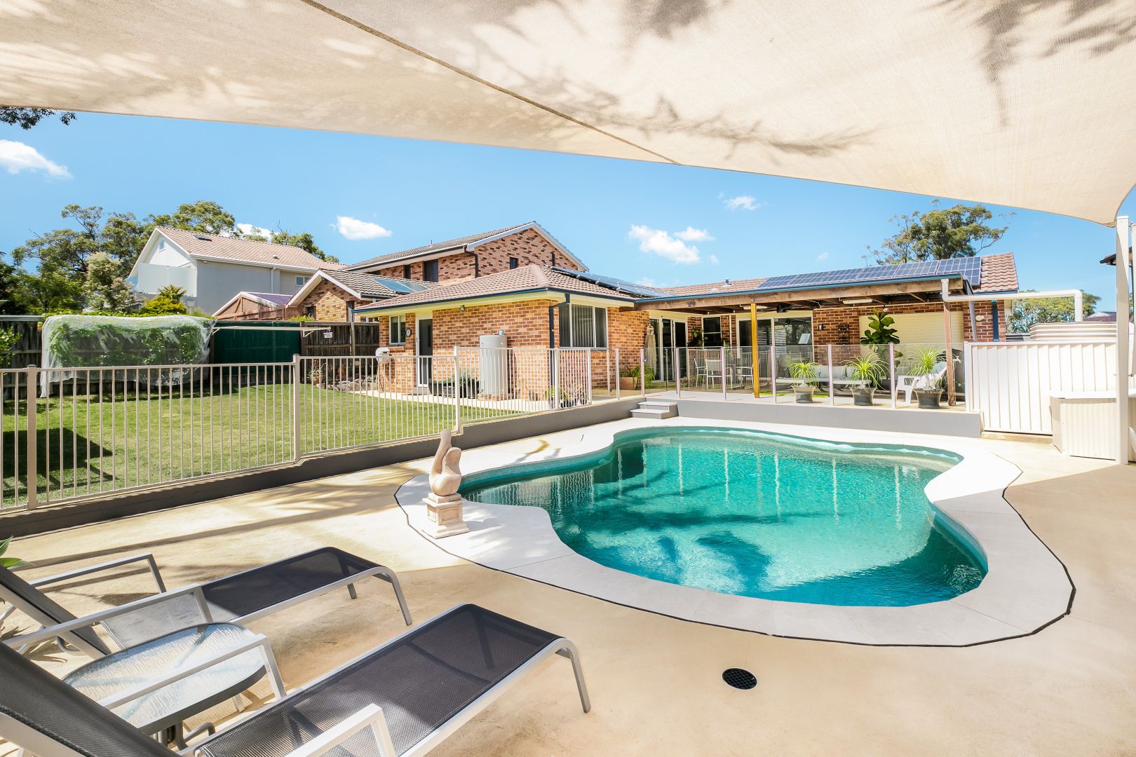 150 Brushwood Drive, Alfords Point NSW 2234, Image 2