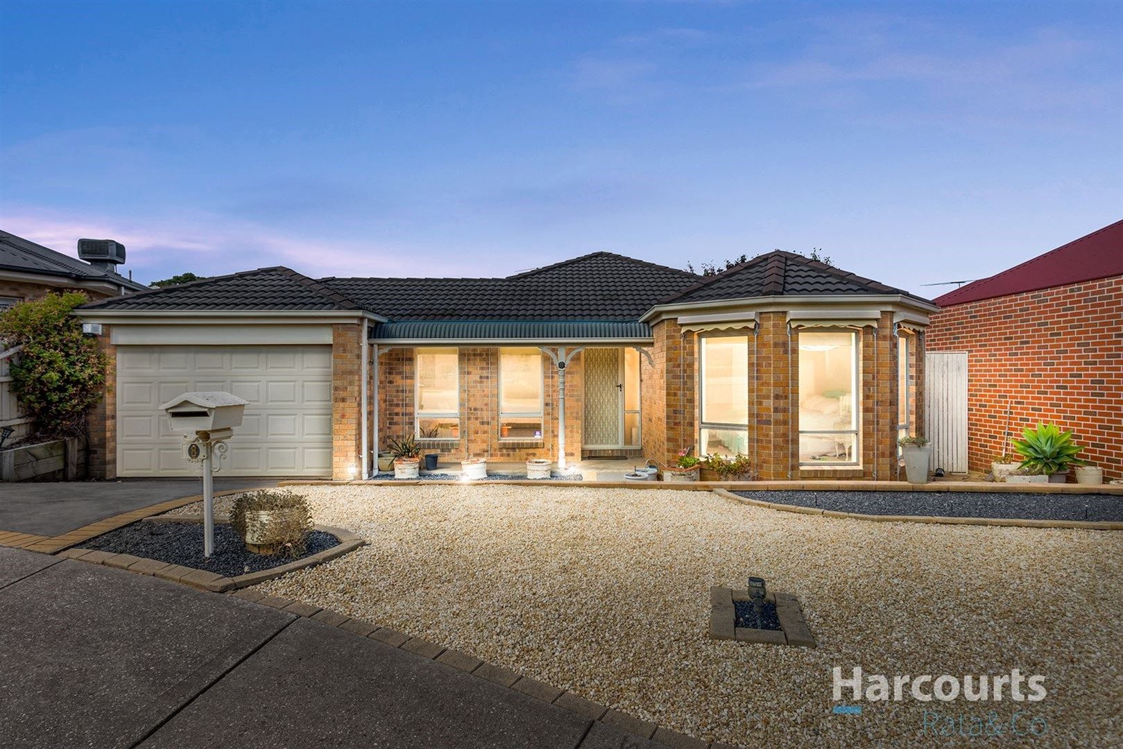 8 Taree Place, Mill Park VIC 3082, Image 0