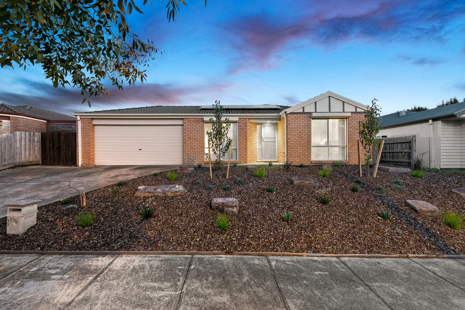 73 Central Parkway, Cranbourne West VIC 3977, Image 0