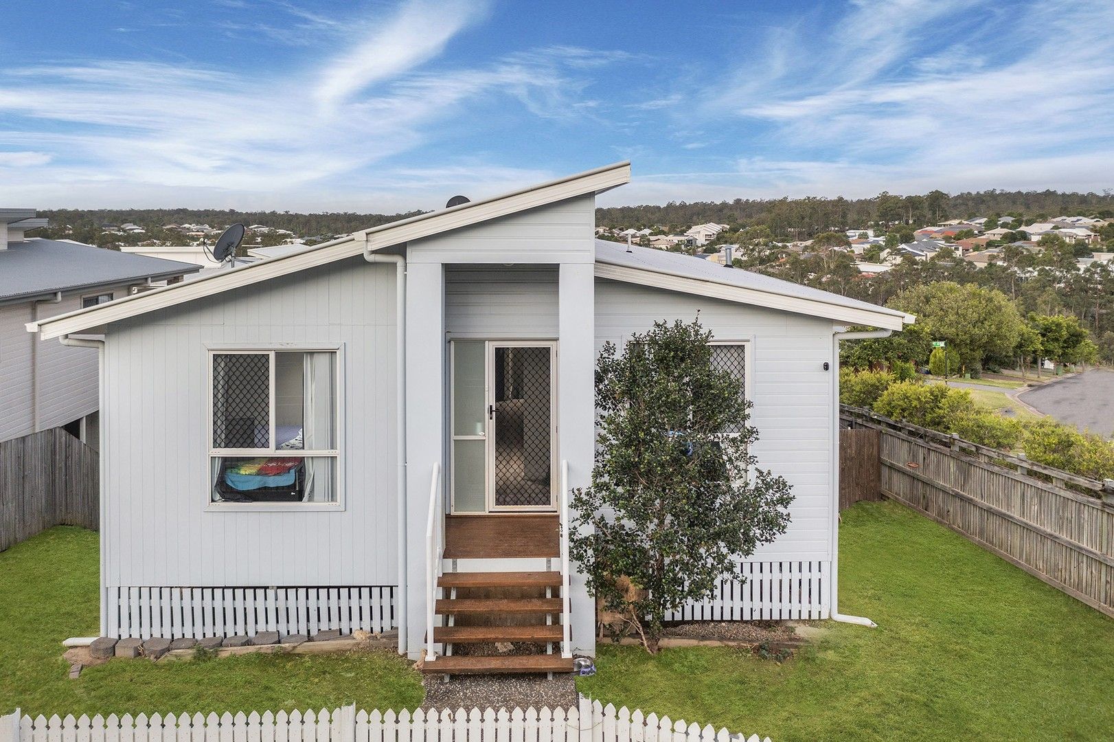 4 bedrooms House in 61 Springfield Central Boulevard SPRINGFIELD LAKES QLD, 4300
