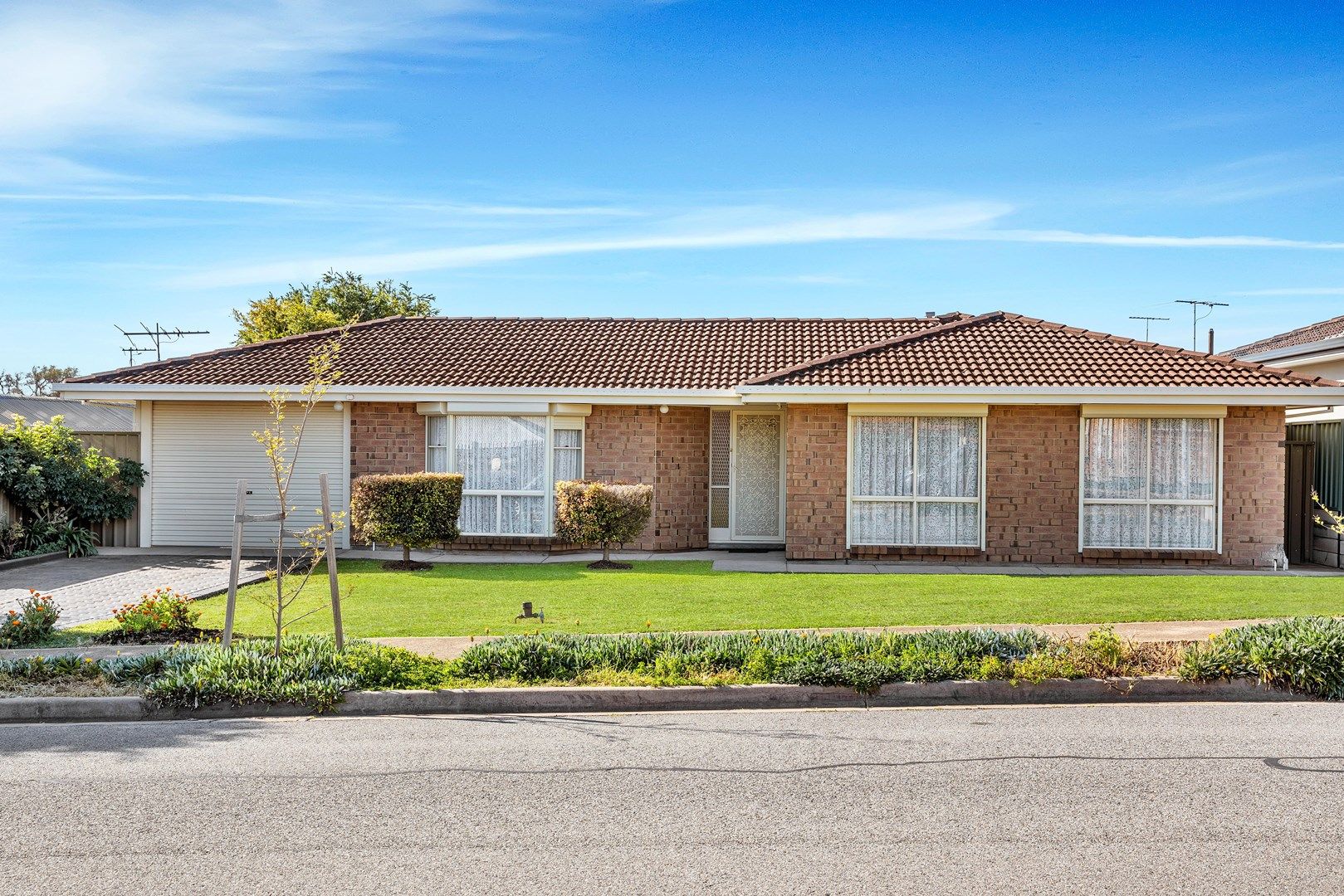 15 Forresters Road, Hallett Cove SA 5158, Image 0