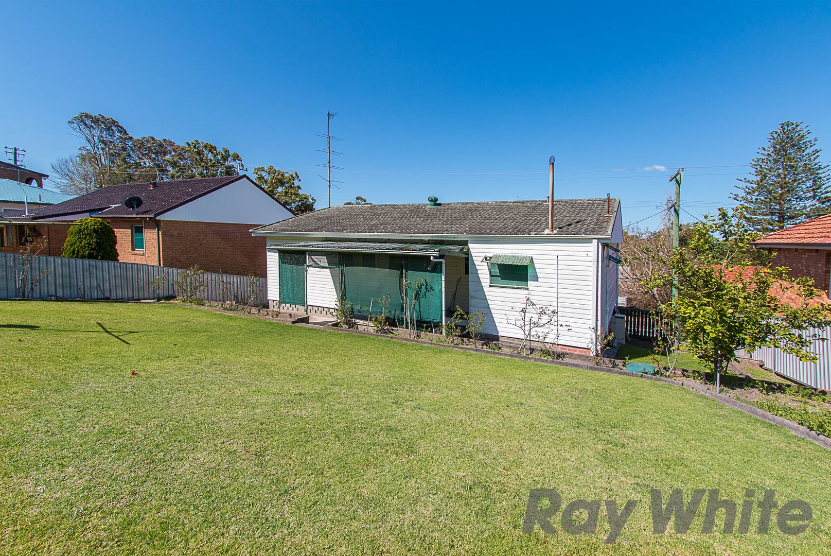 17 Dickinson Street, Charlestown NSW 2290, Image 1