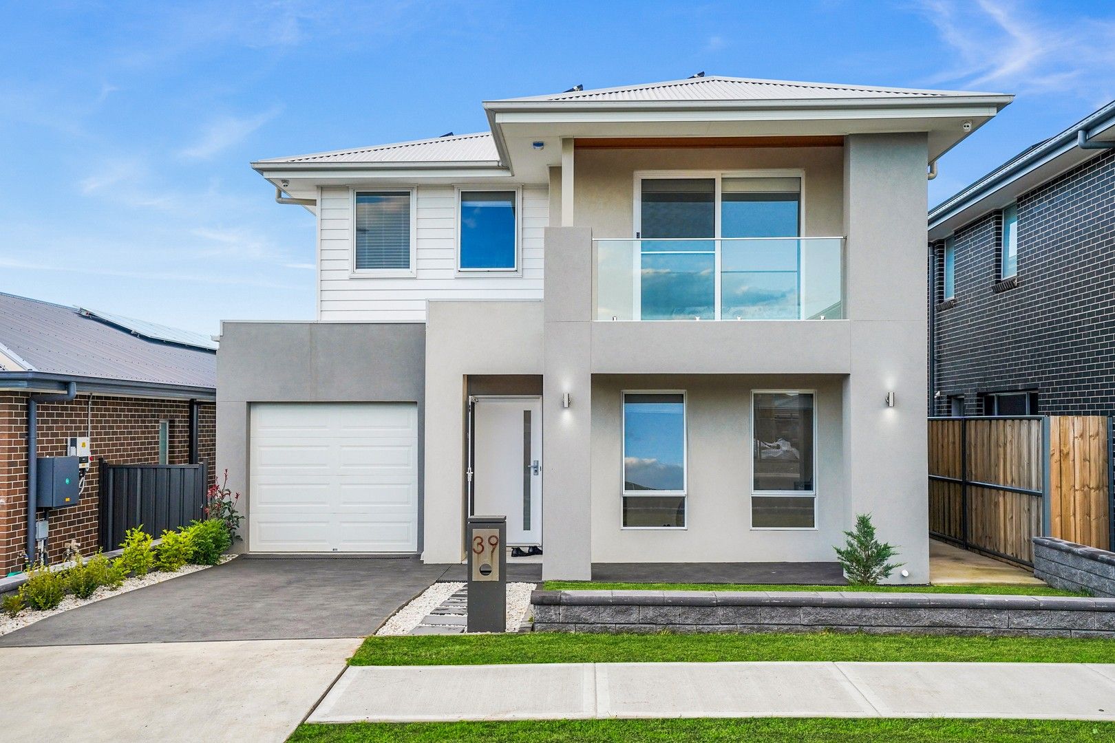 4 bedrooms House in 39 Tinline Street BOX HILL NSW, 2765