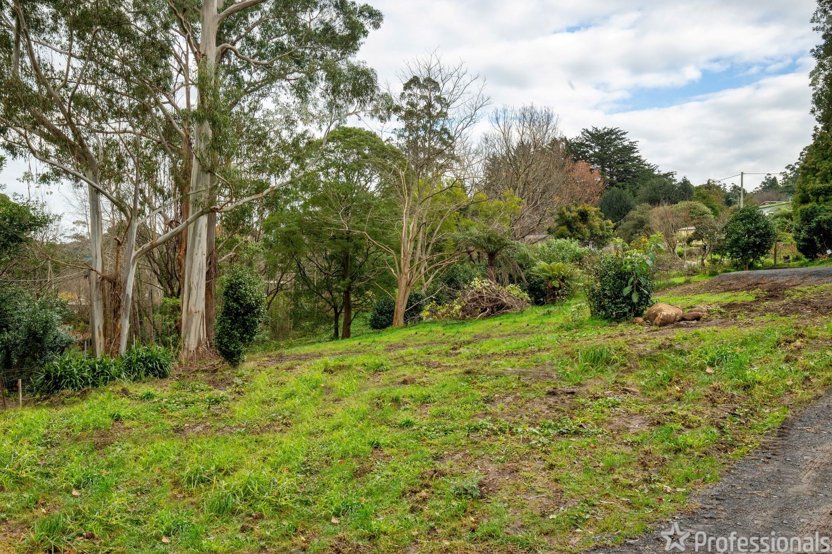 4A Ferndale Road, Warburton VIC 3799, Image 2