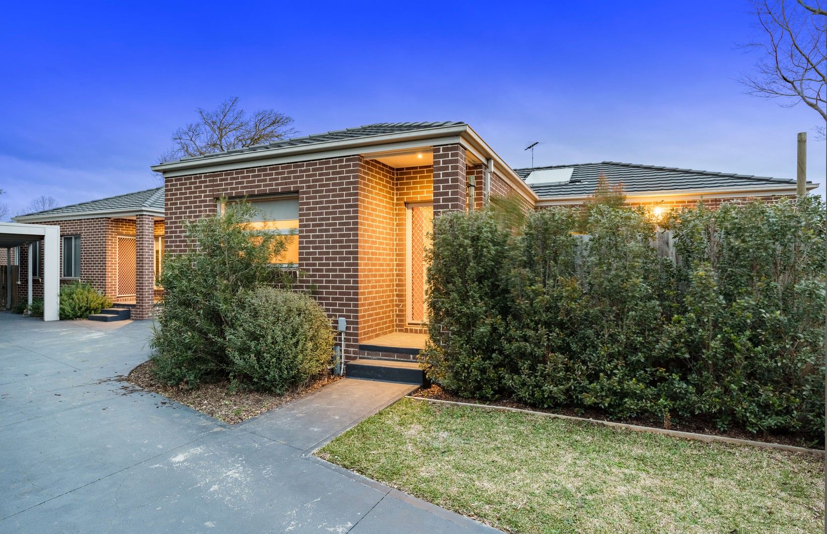 2/7 Wordsworth Street, Mooroolbark VIC 3138, Image 0