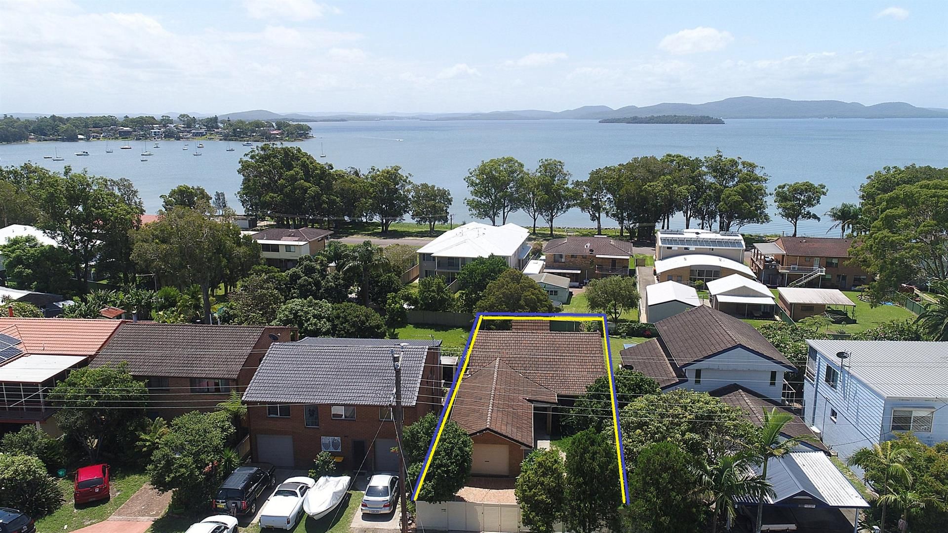 16 King Albert Avenue, Tanilba Bay NSW 2319, Image 0