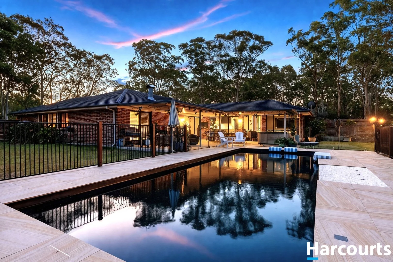 6 Bowalla Close, Wallalong NSW 2320
