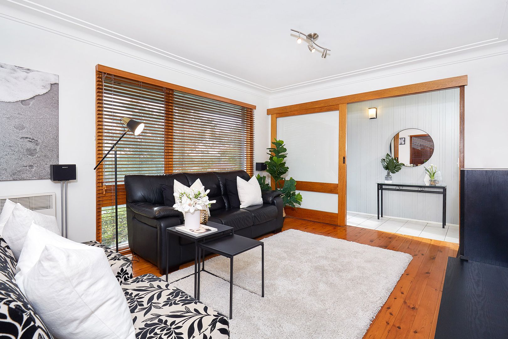 2A Montview Parade, Hornsby Heights NSW 2077, Image 2