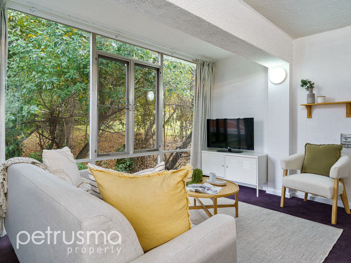 10/1 Plimsoll Place, Sandy Bay TAS 7005, Image 2