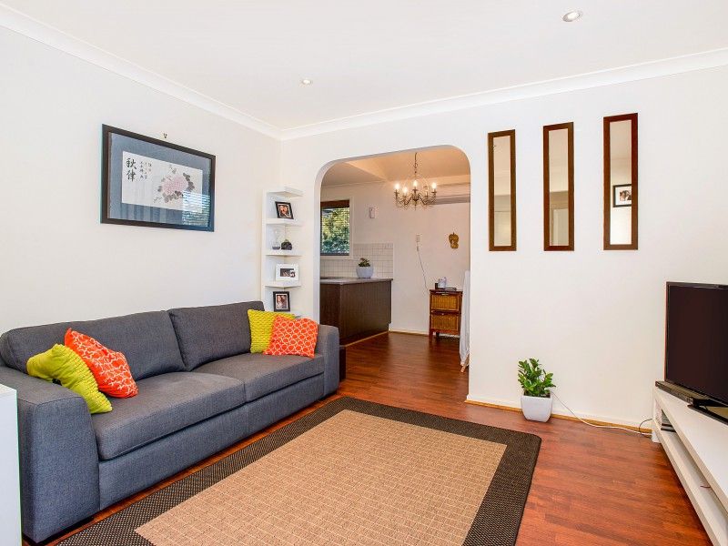 4/1 Sylvester Street, Oak Park VIC 3046, Image 1