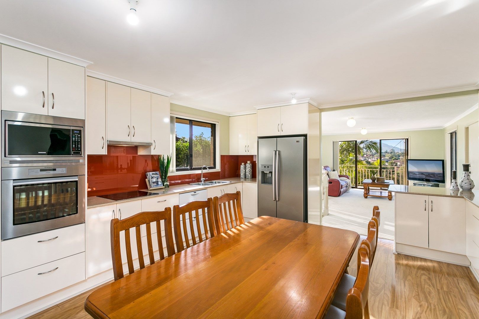 18 Ashley Avenue, Farmborough Heights NSW 2526, Image 1