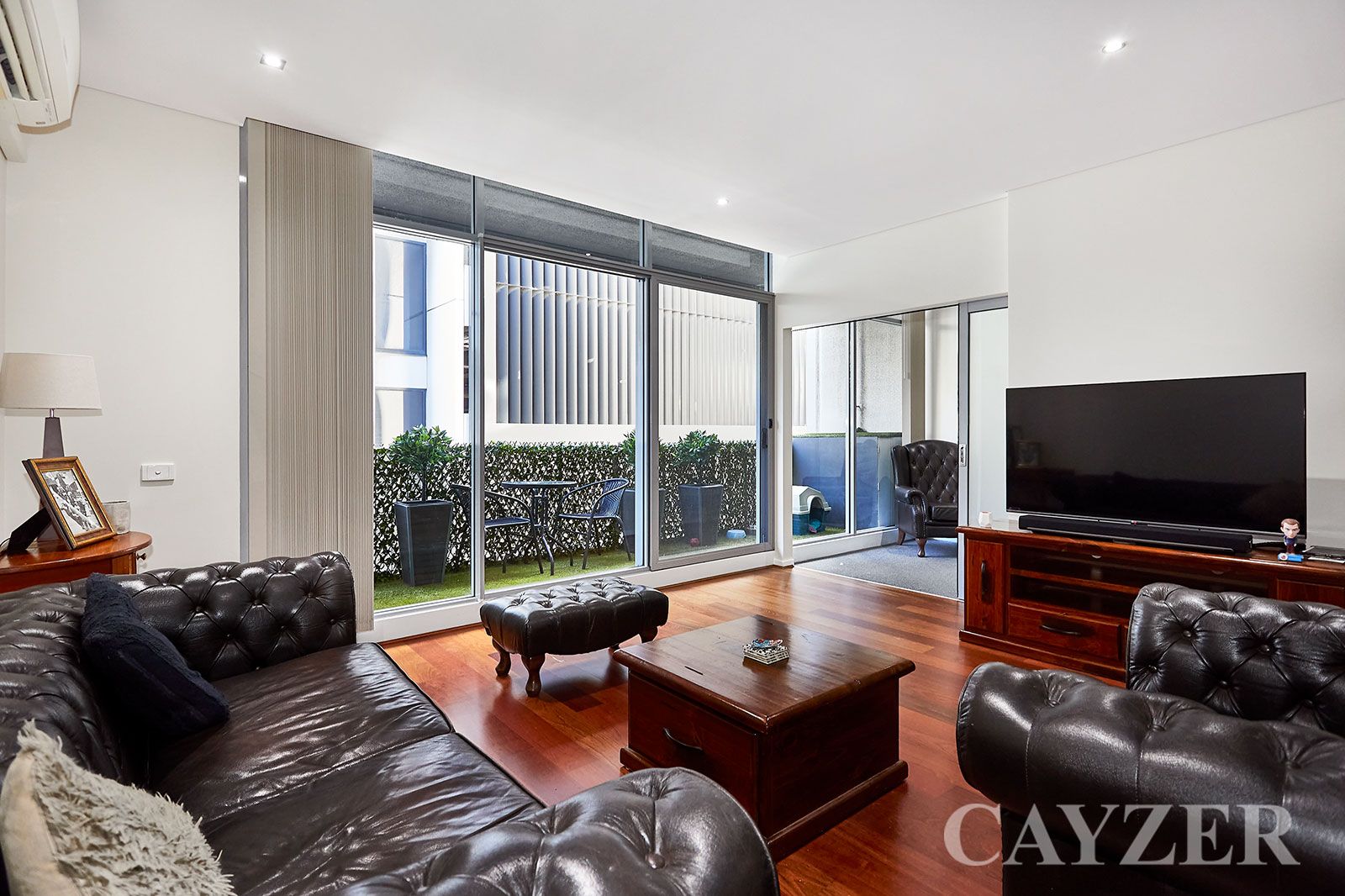 211G/86 Bay Street, Port Melbourne VIC 3207, Image 1