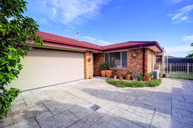 Picture of 2/20 Amanda Crescent, FORSTER NSW 2428