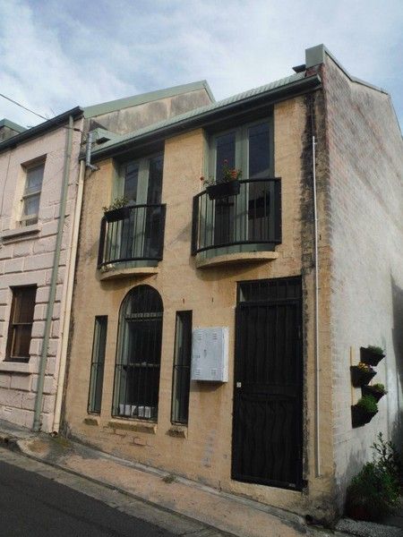 2 bedrooms Terrace in 15 Goodchap Street SURRY HILLS NSW, 2010