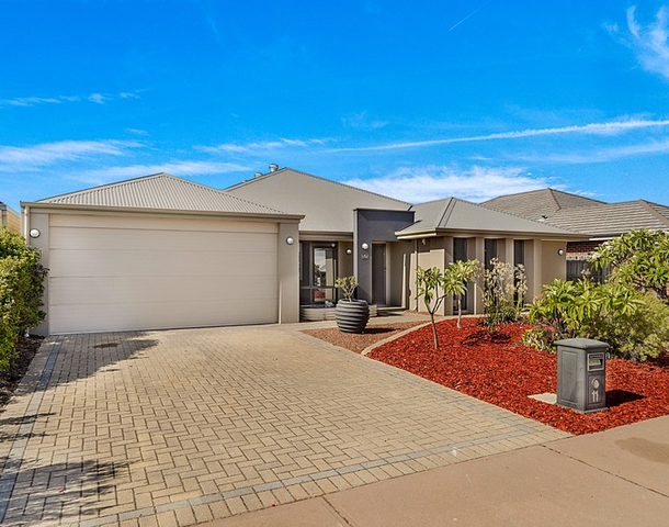 11 Redstone Trail, Ellenbrook WA 6069