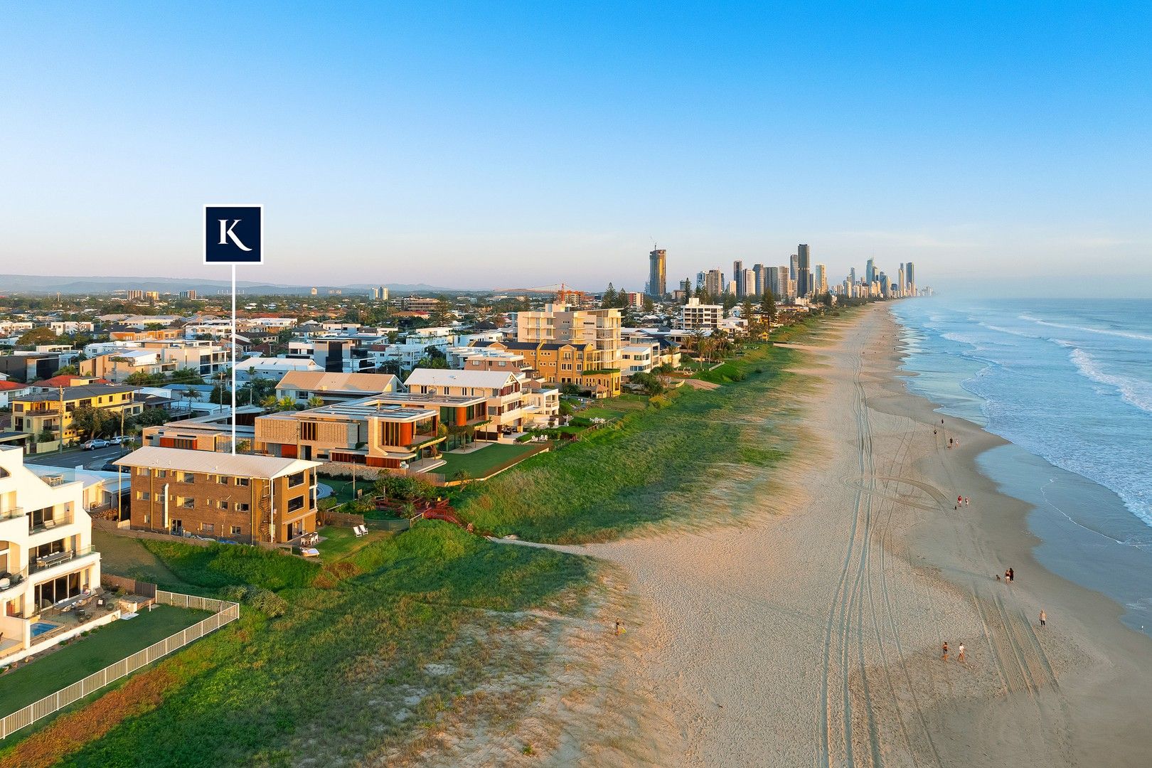 9 bedrooms Block of Units in 2 Surf Street MERMAID BEACH QLD, 4218