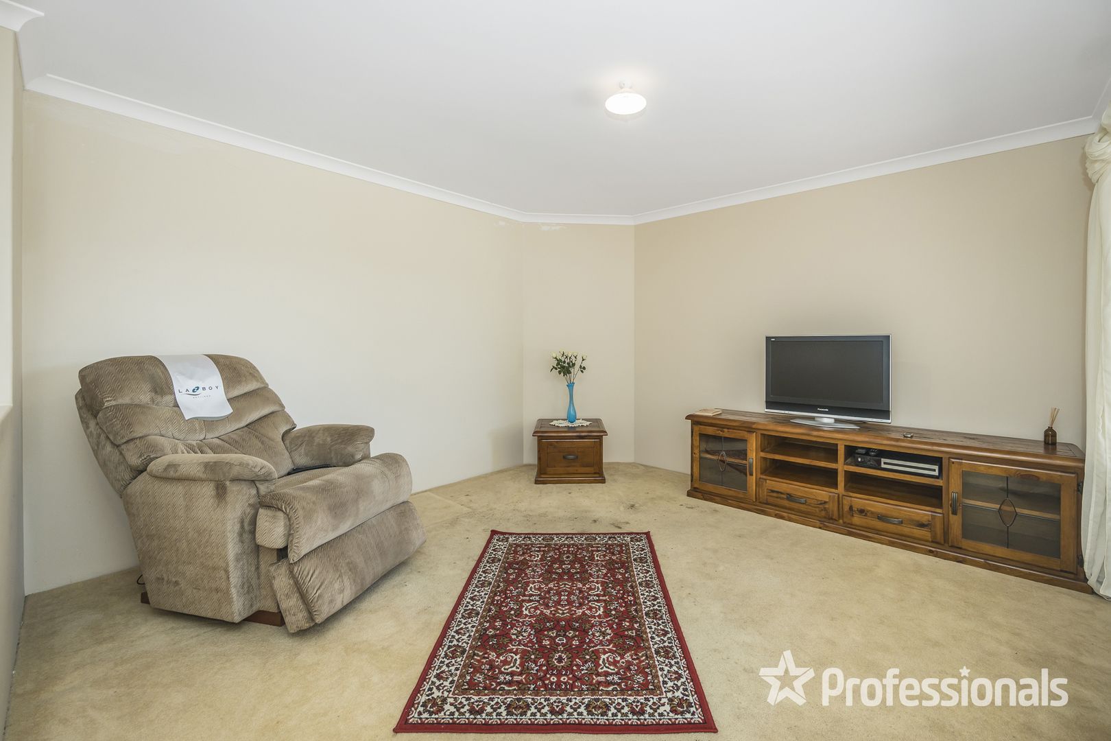 95 Iolanthe Street, Eden Hill WA 6054, Image 2