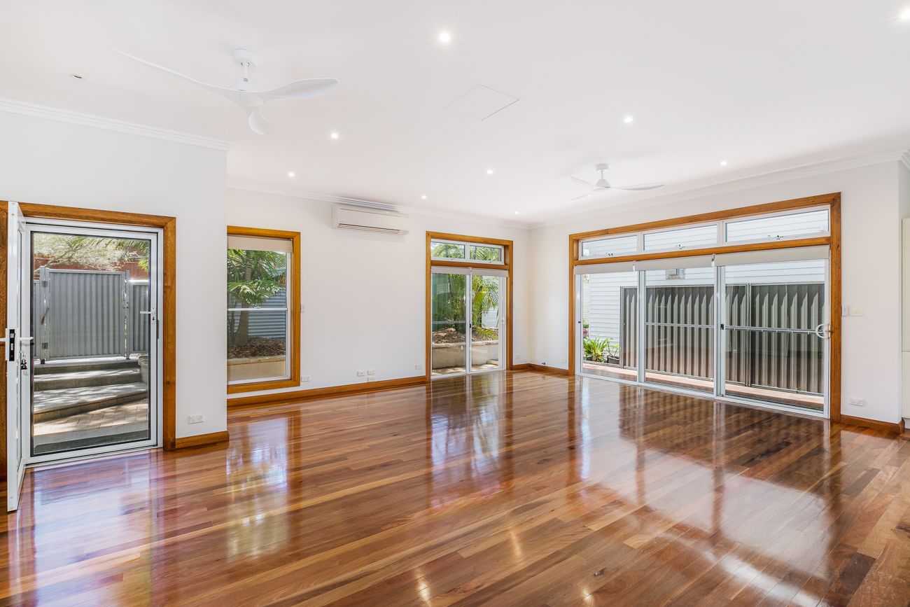 4 bedrooms House in 30 Trickett Road WOOLOOWARE NSW, 2230