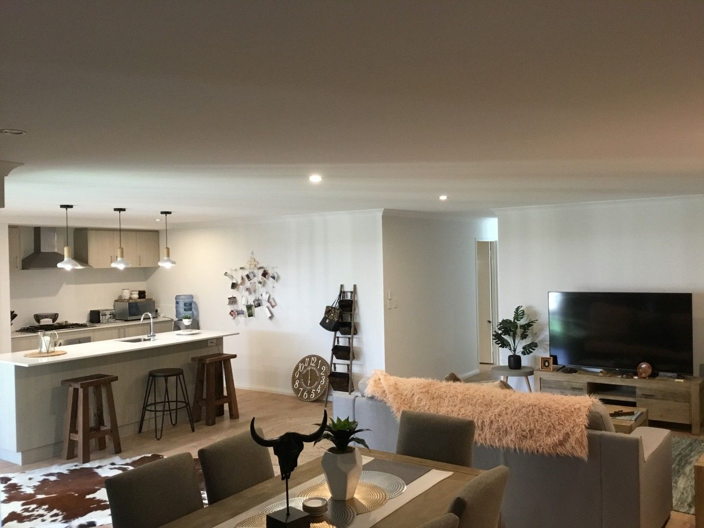 3 bedrooms House in 244 Egerton Drive AVELEY WA, 6069