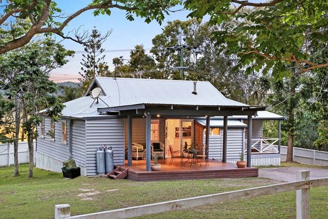 Picture of 266 Tallebudgera Creek Road, TALLEBUDGERA VALLEY QLD 4228