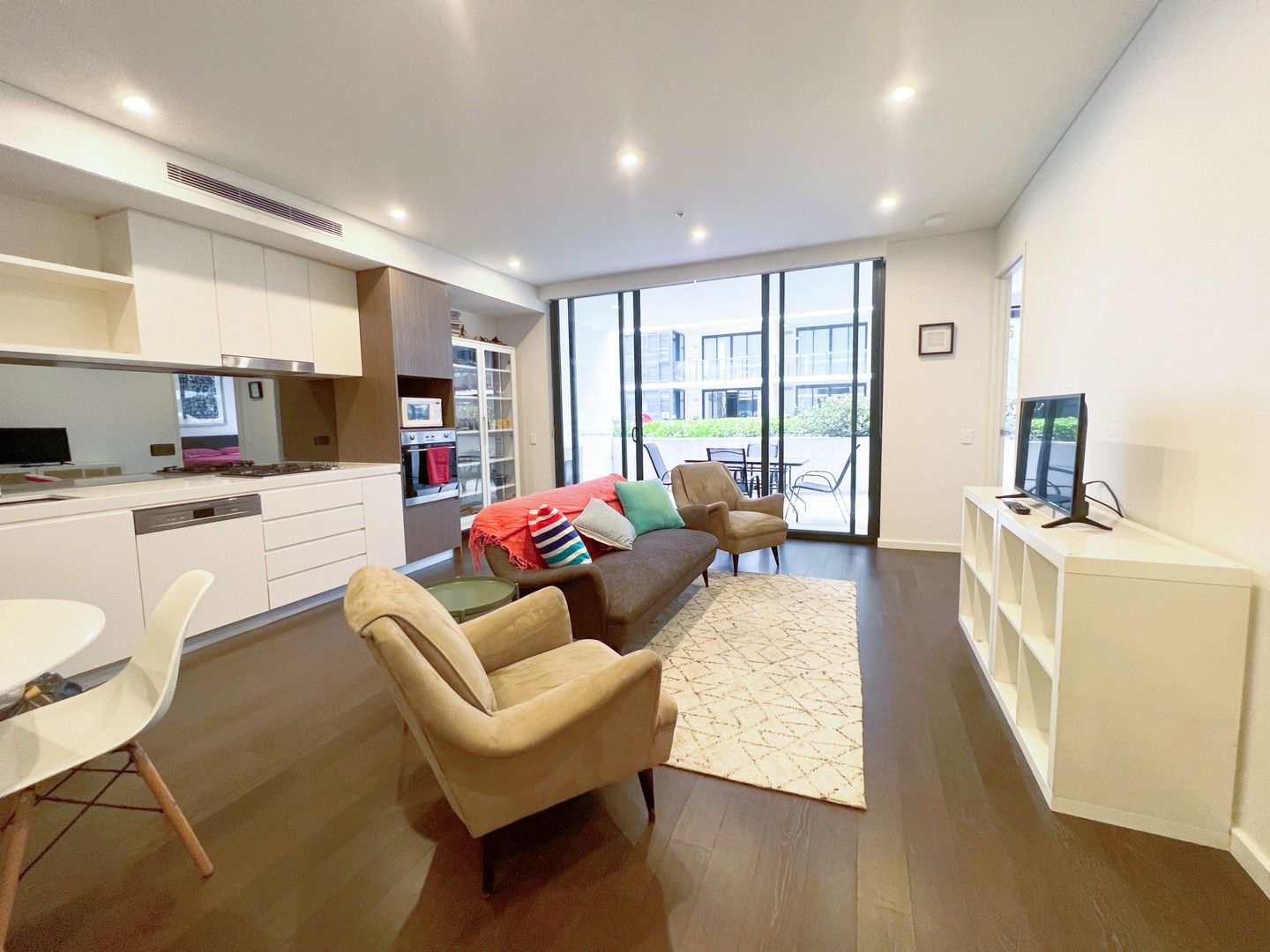 2 bedrooms Apartment / Unit / Flat in UNIT 406/7-9 KENT ROAD MASCOT NSW, 2020