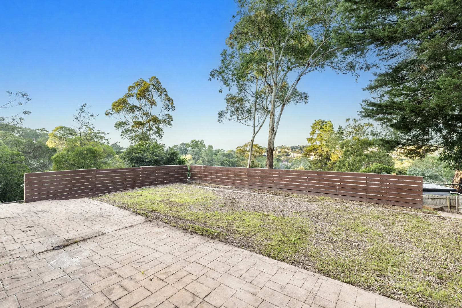 Additional image 10 of 26 Delfin Crescent, Greensborough VIC 3088