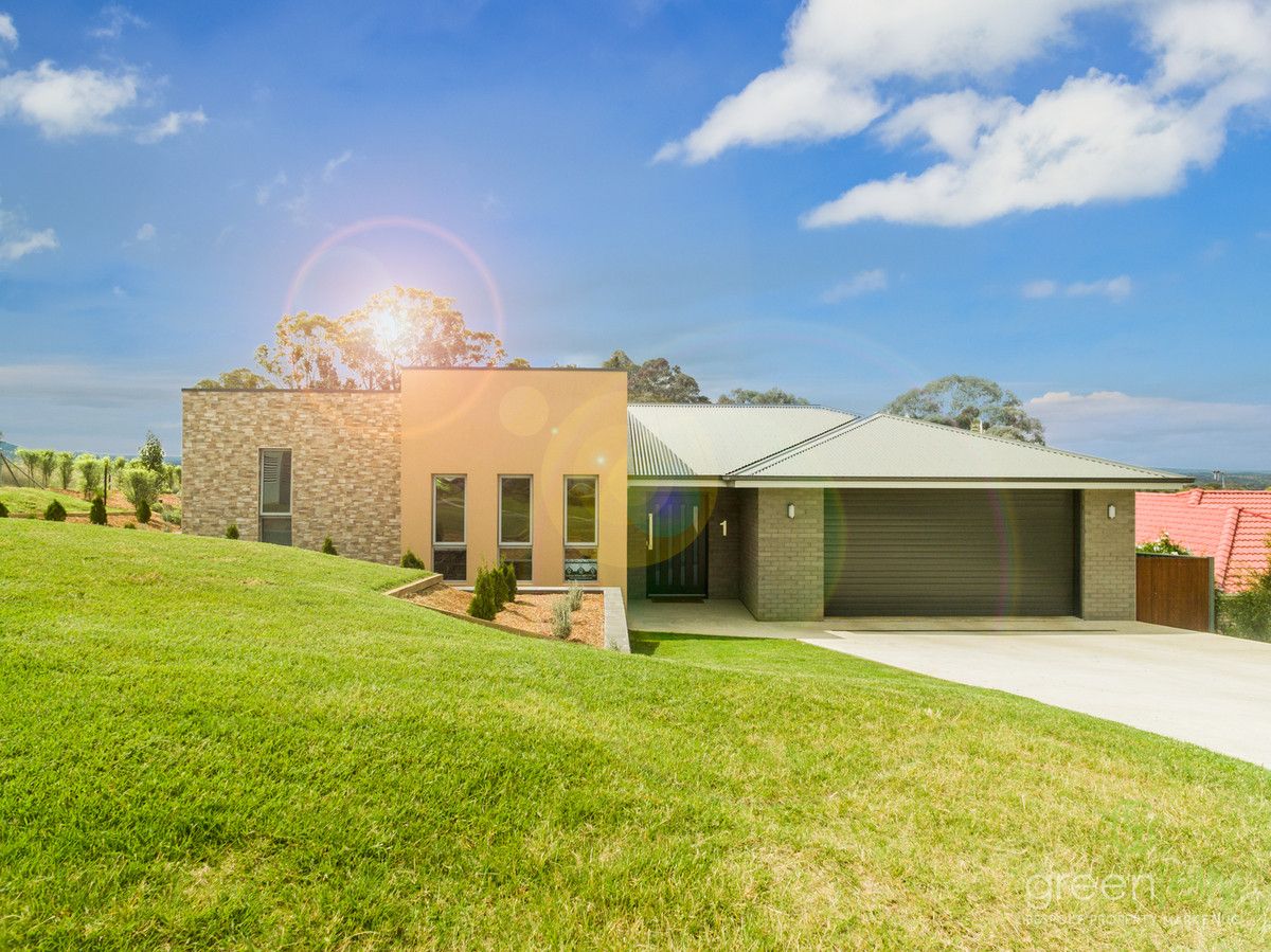 1 Hinton Terrace, Armidale NSW 2350, Image 0