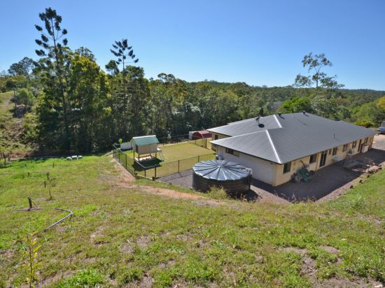 7 Songbird Place, Mooloolah Valley QLD 4553