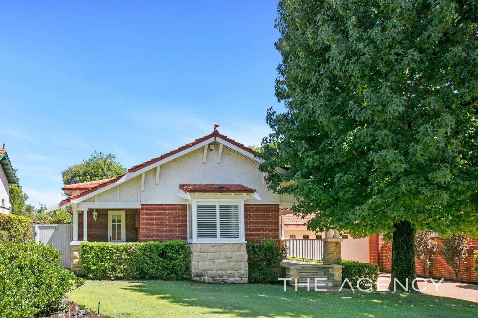 5 bedrooms House in 41 Thomas Street NEDLANDS WA, 6009