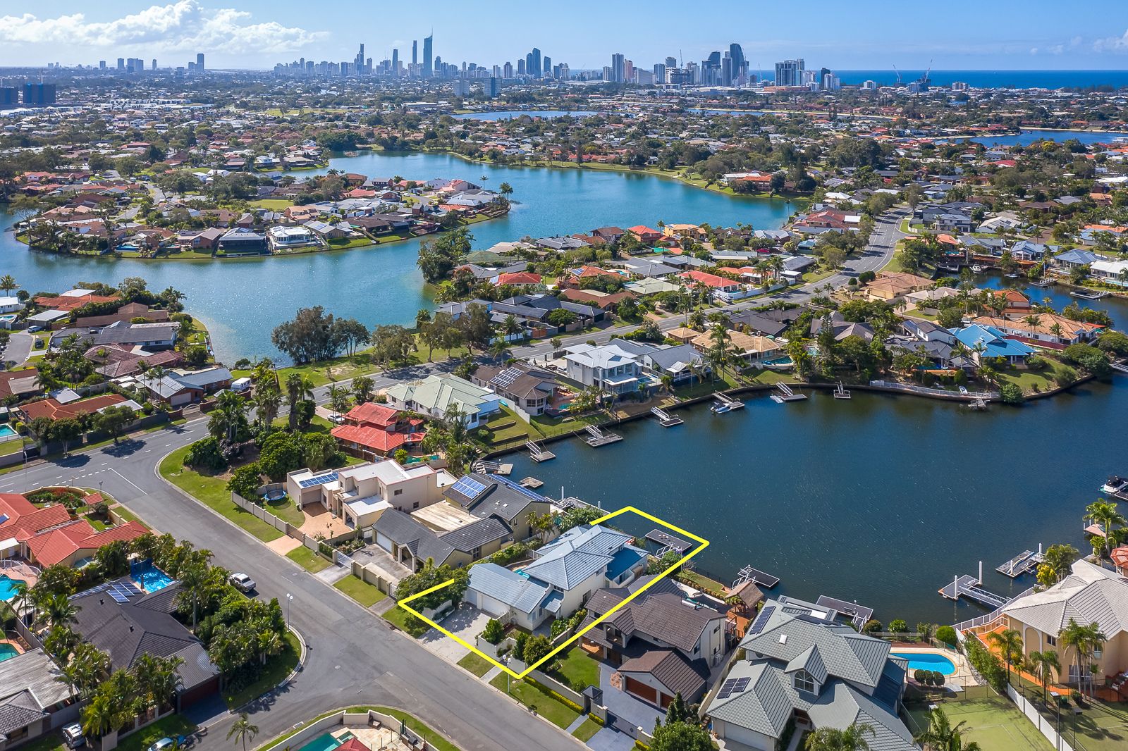 8 Portobello Drive, Mermaid Waters QLD 4218 Domain
