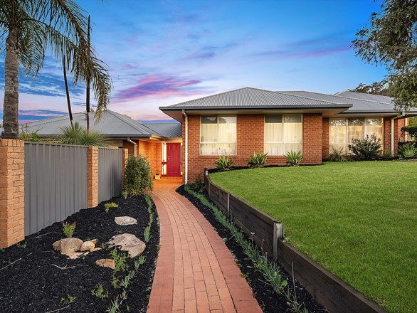 7 Palm Drive, East Albury NSW 2640