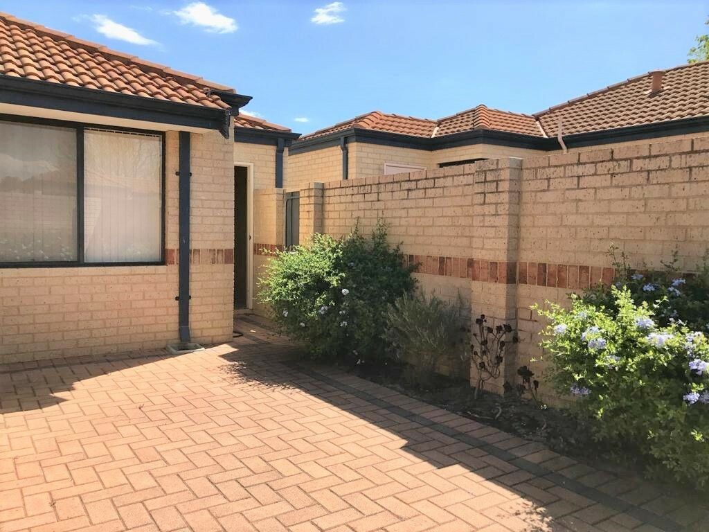 3 bedrooms House in Unit 5/194 Hamilton St QUEENS PARK WA, 6107