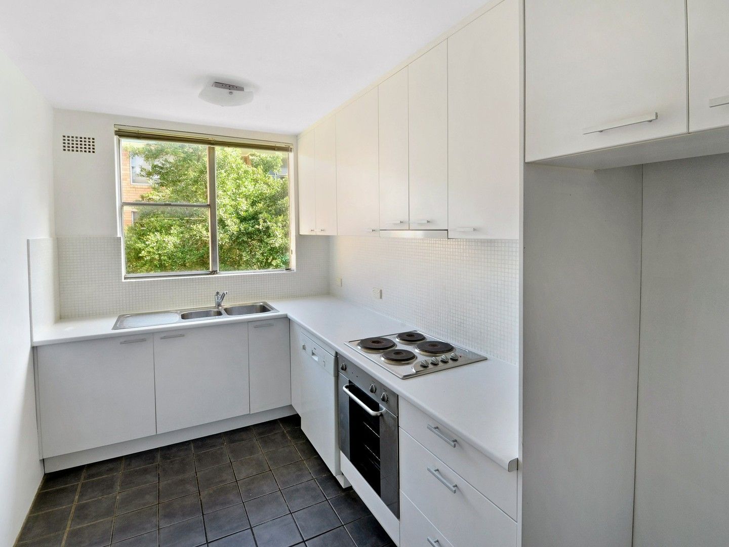 2 bedrooms Apartment / Unit / Flat in 4/410 Mowbray Road LANE COVE NSW, 2066