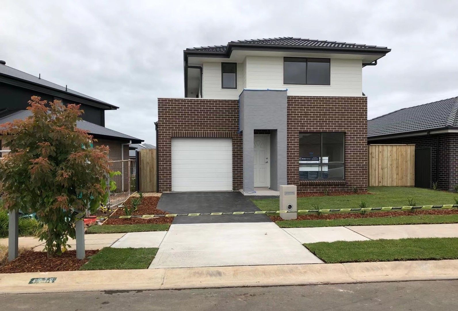 5 bedrooms House in 10 Ingall Loop CATHERINE FIELD NSW, 2557