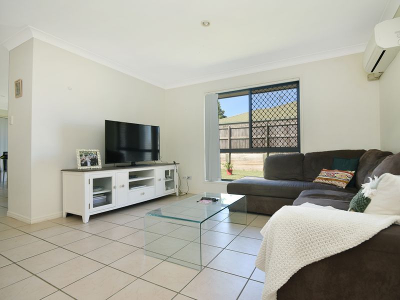 16 Cuttaburra Crescent, Glenvale QLD 4350, Image 1