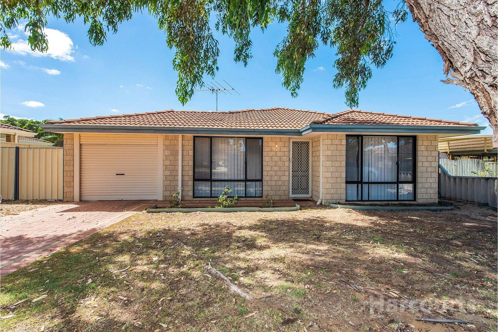 3 bedrooms House in 3 Manya Close GREENFIELDS WA, 6210