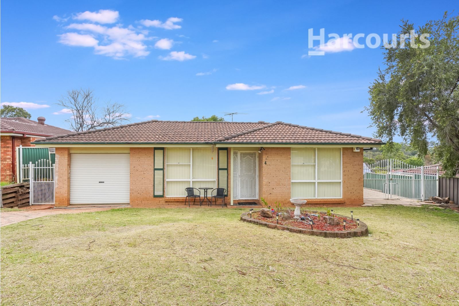 4 Westland Close, Raby NSW 2566, Image 0