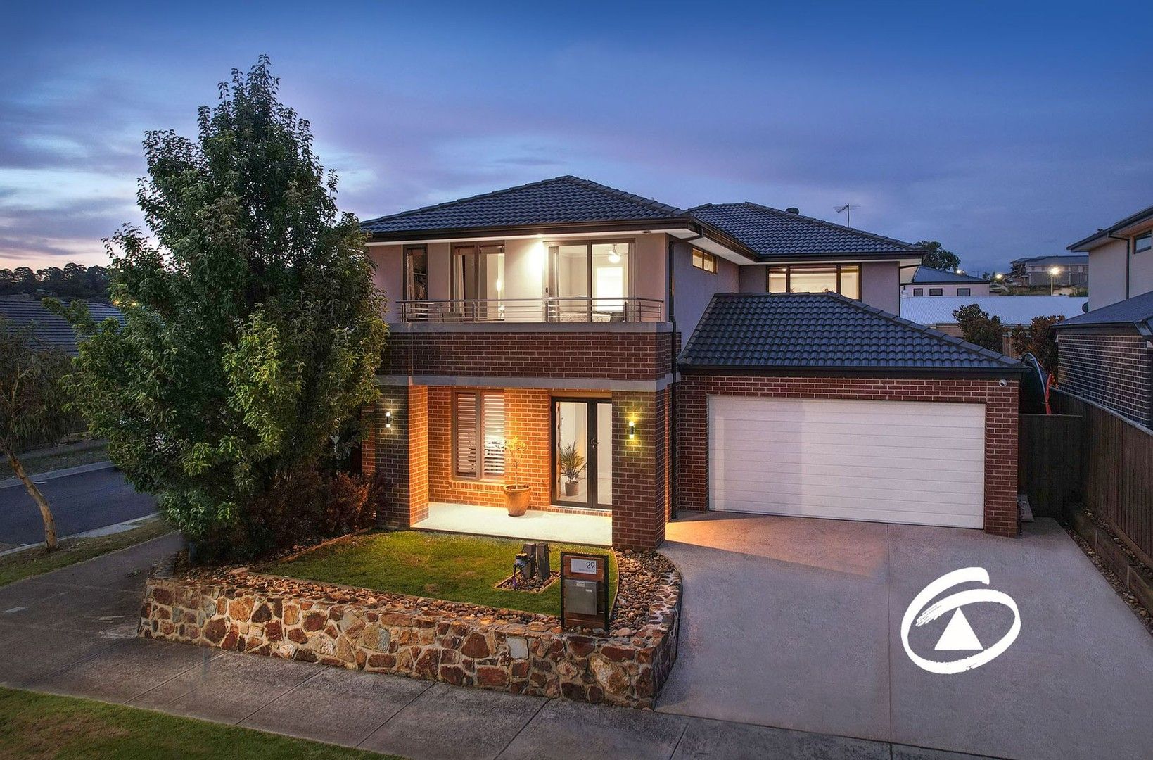 29 Renishaw Drive, Officer VIC 3809 - House For Rent | Domain