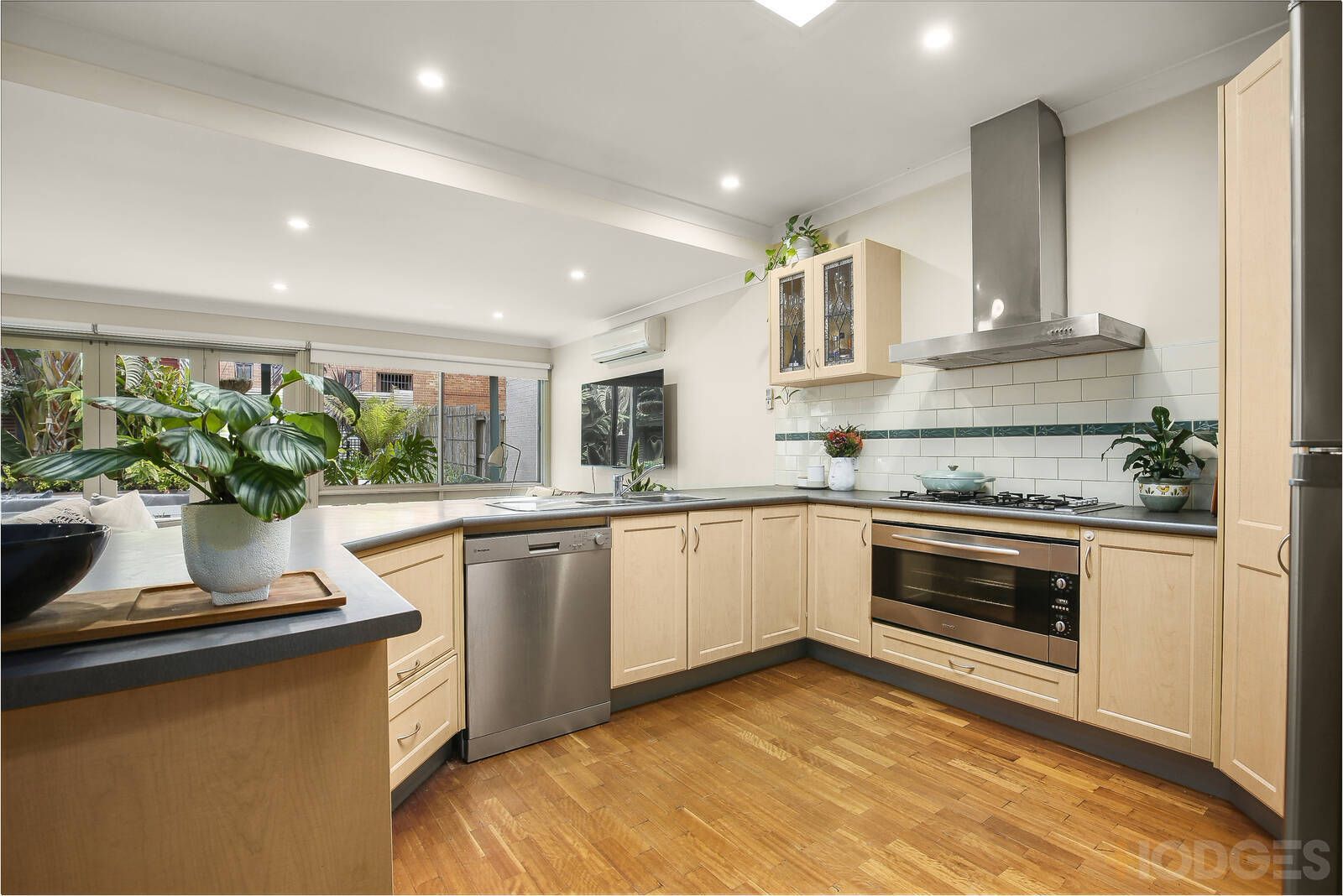 7 Ovens Street, Moonee Ponds VIC 3039, Image 2