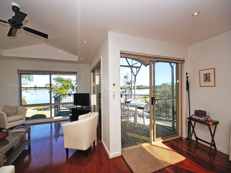 2A Yamba Street, HAWKS NEST NSW 2324, Image 2